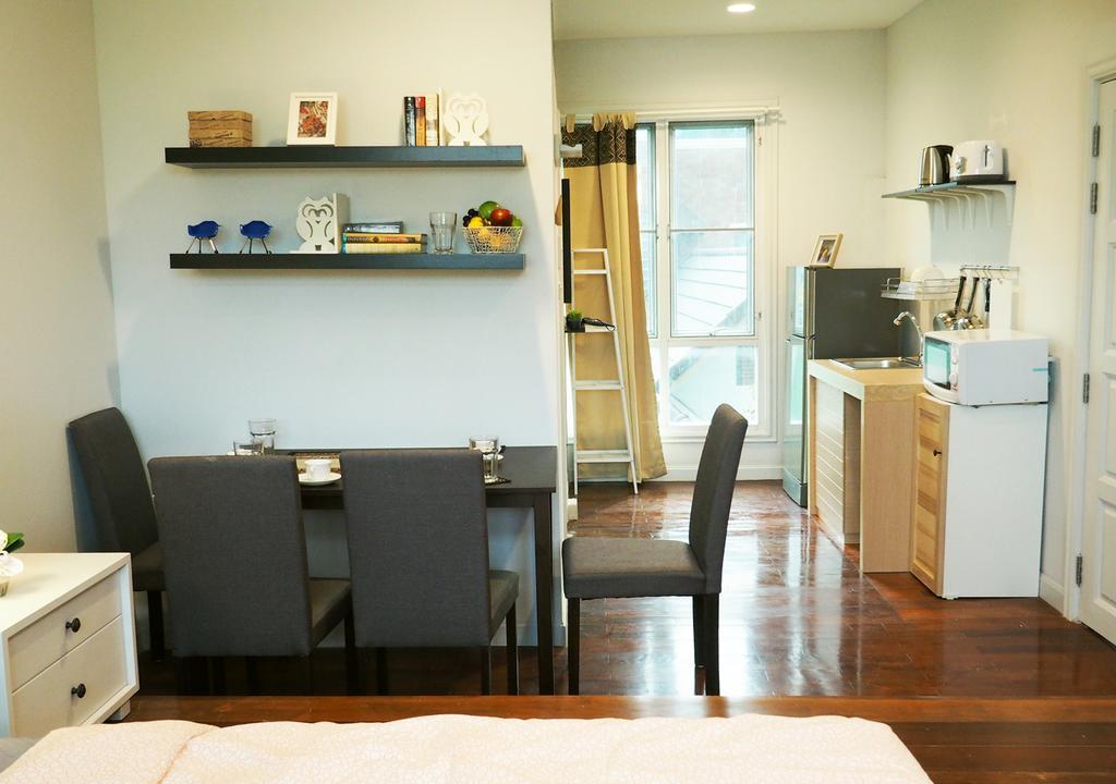 The Serene House Bangkok Extérieur photo