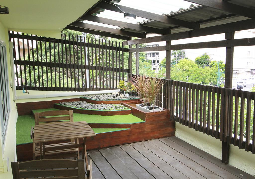 The Serene House Bangkok Extérieur photo
