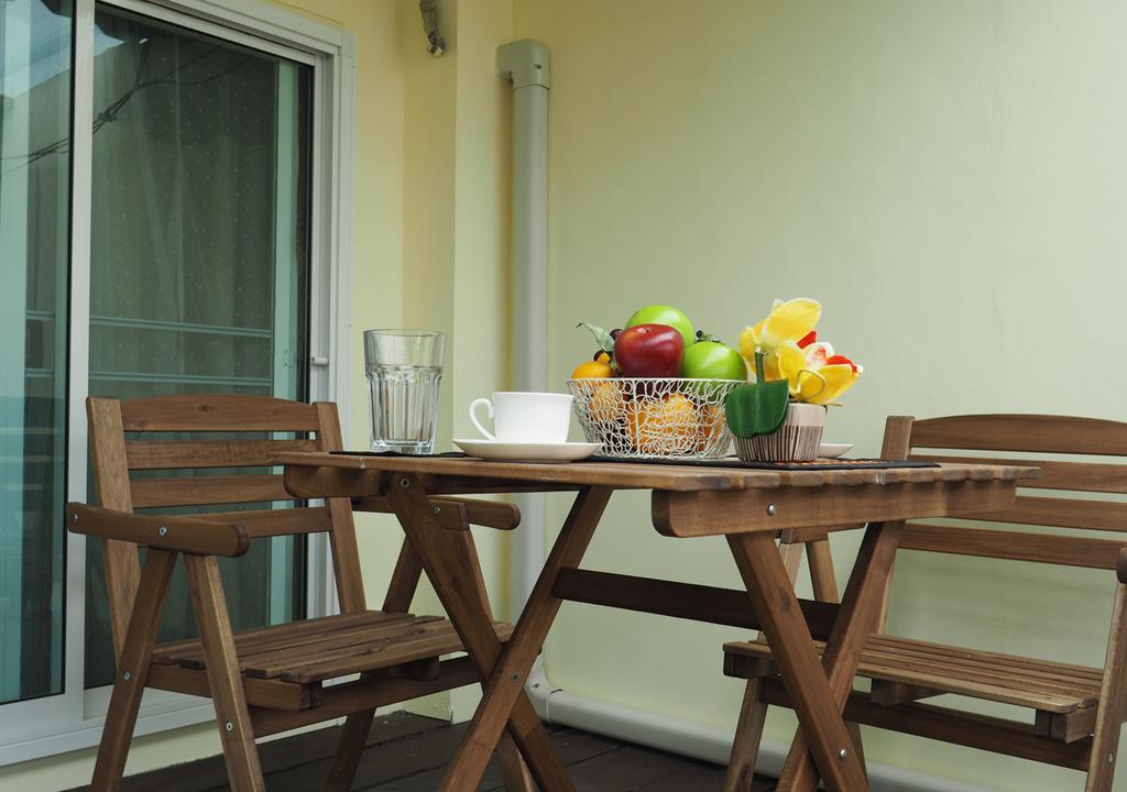 The Serene House Bangkok Extérieur photo