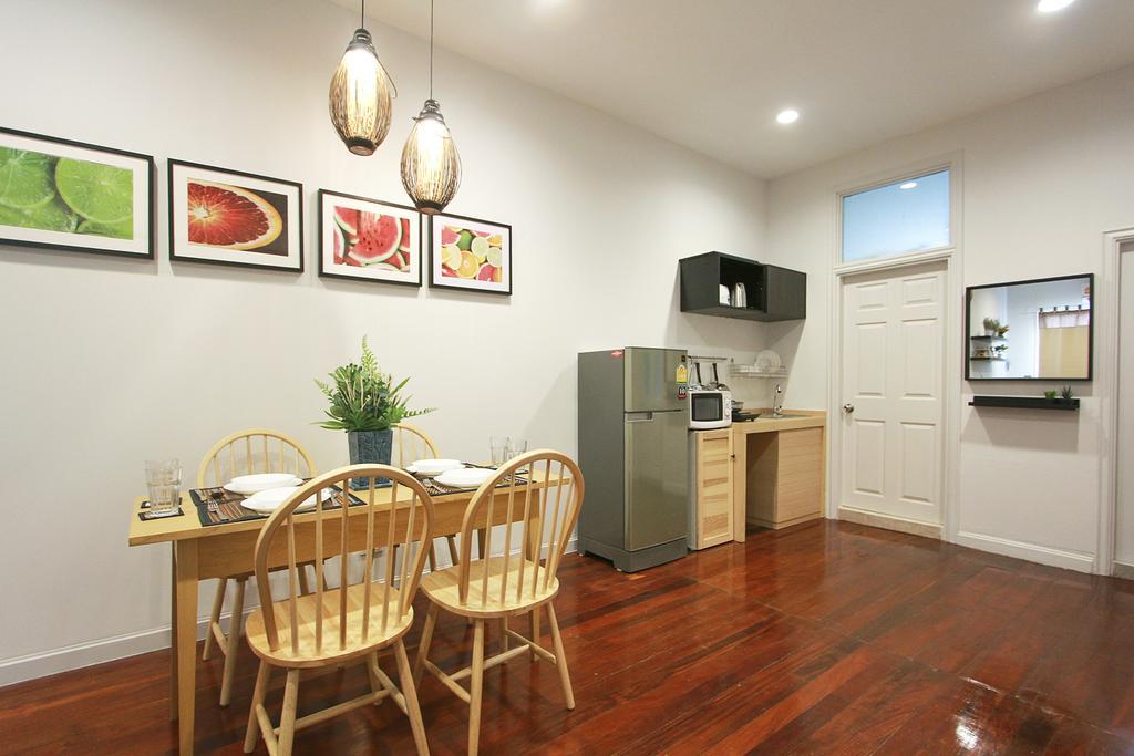 The Serene House Bangkok Extérieur photo