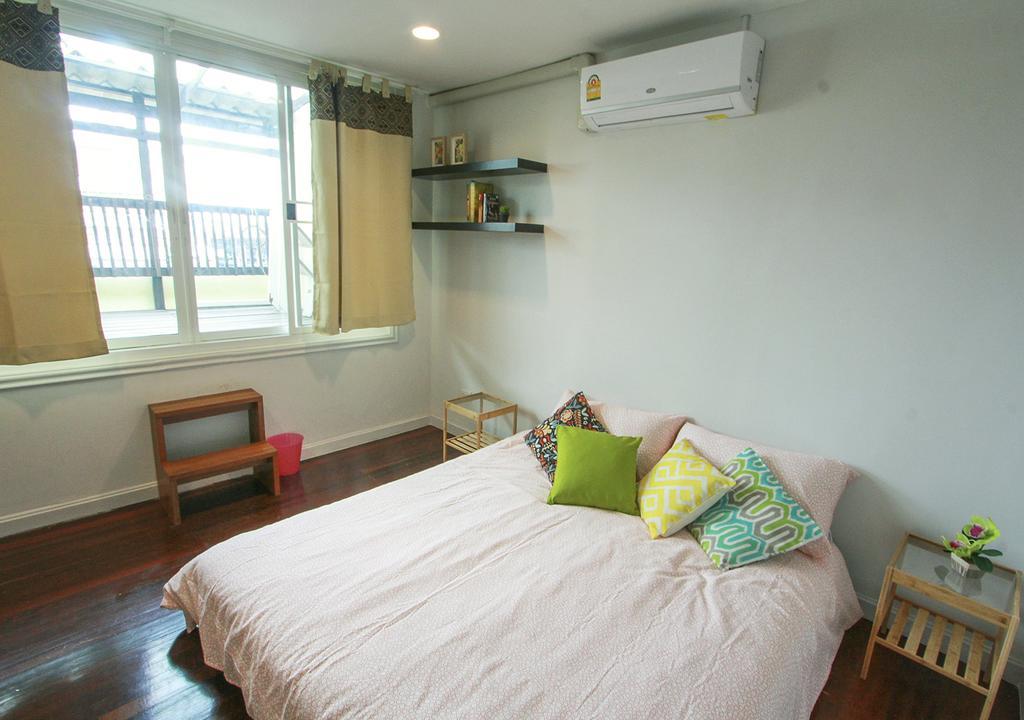 The Serene House Bangkok Extérieur photo
